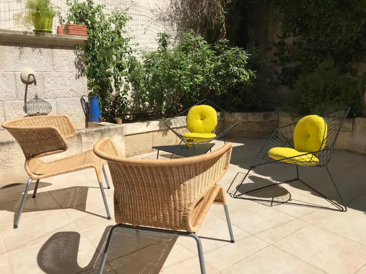 Bed and Breakfast Couleurs De Camargue Beauvoisin  Exterior foto