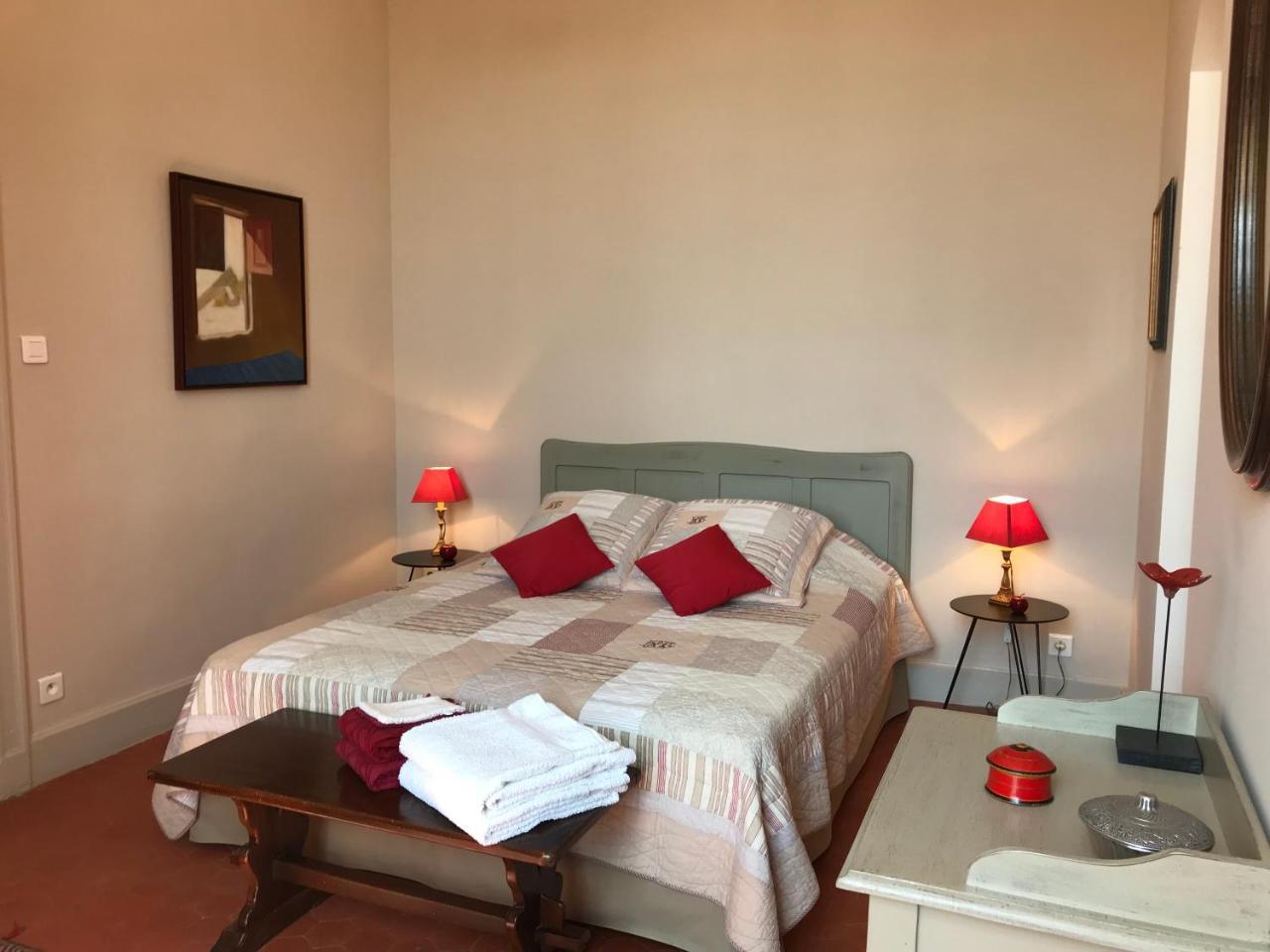 Bed and Breakfast Couleurs De Camargue Beauvoisin  Exterior foto