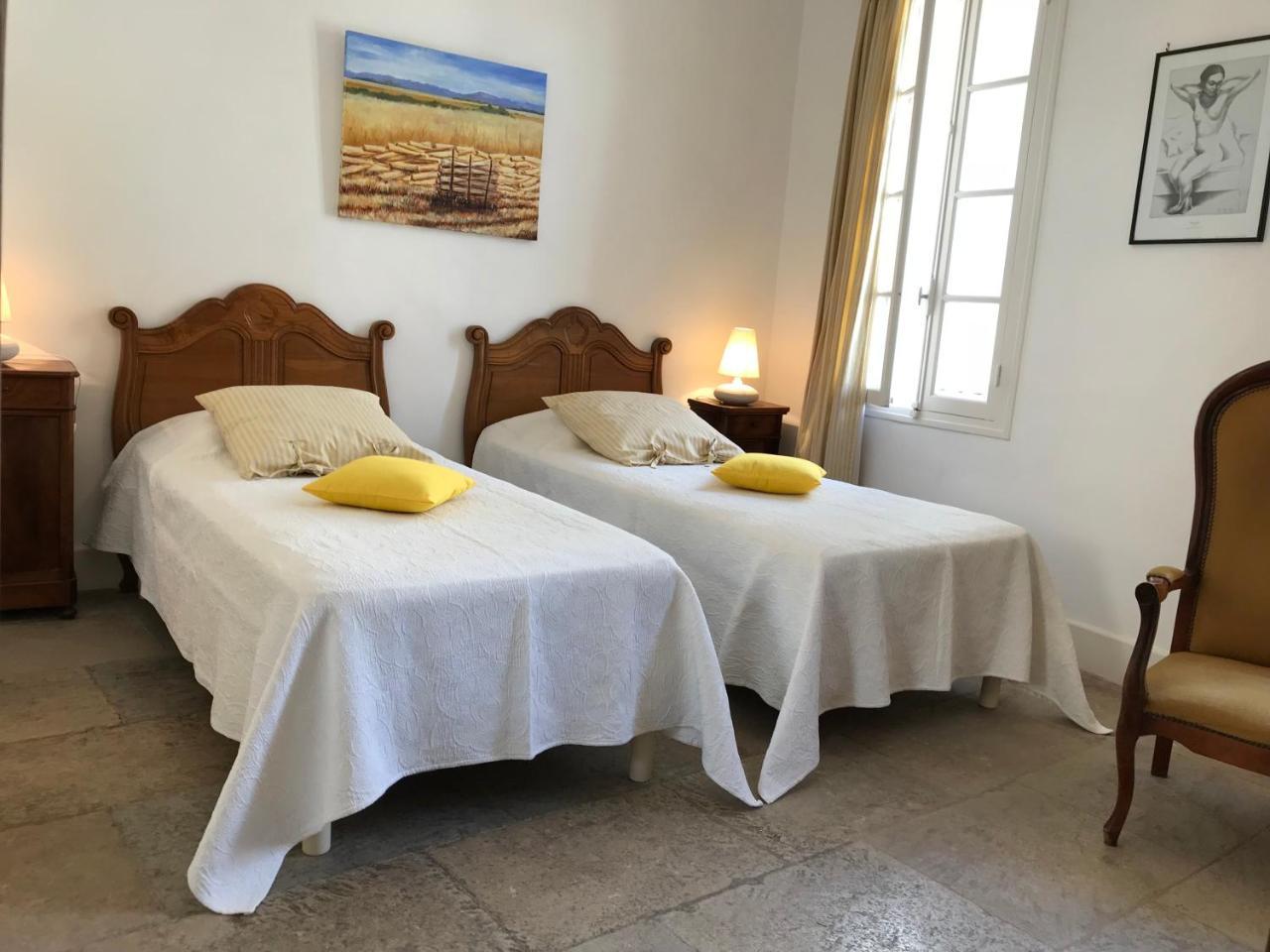 Bed and Breakfast Couleurs De Camargue Beauvoisin  Exterior foto