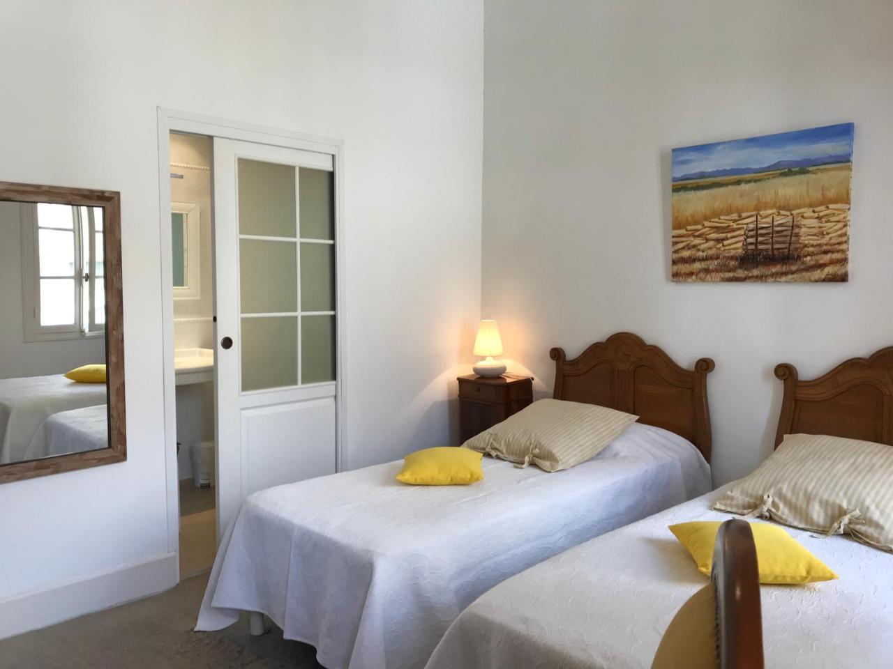 Bed and Breakfast Couleurs De Camargue Beauvoisin  Exterior foto